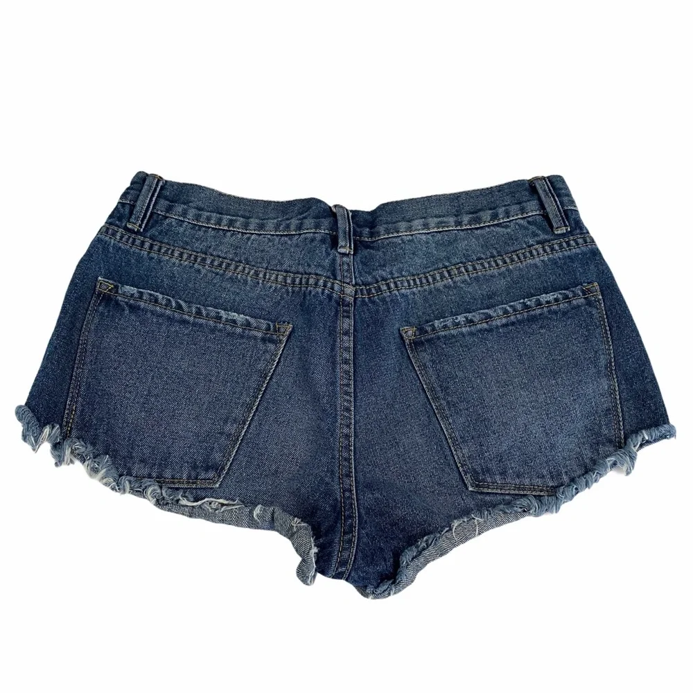Amuse Society | Denim Cutoff Shorts Size 27 - Picture 4 of 8